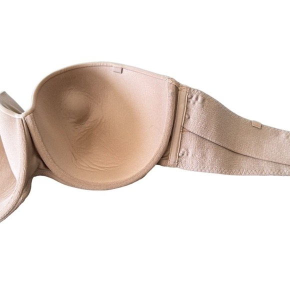 Victoria's Secret Strapless Nude Bra 38DD - Picture 5 of 5